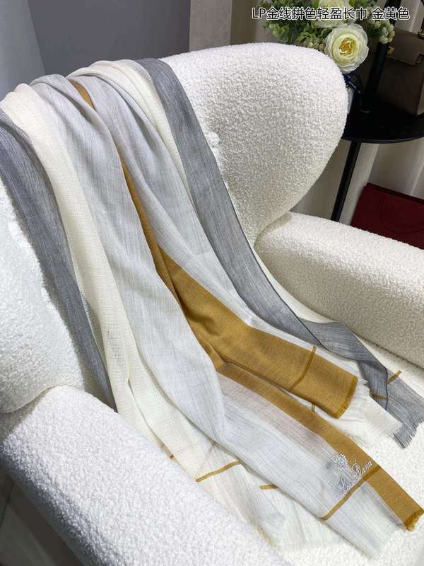 Loro Piana Scarf LPC00047 Loro Piana Scarf LPC00047